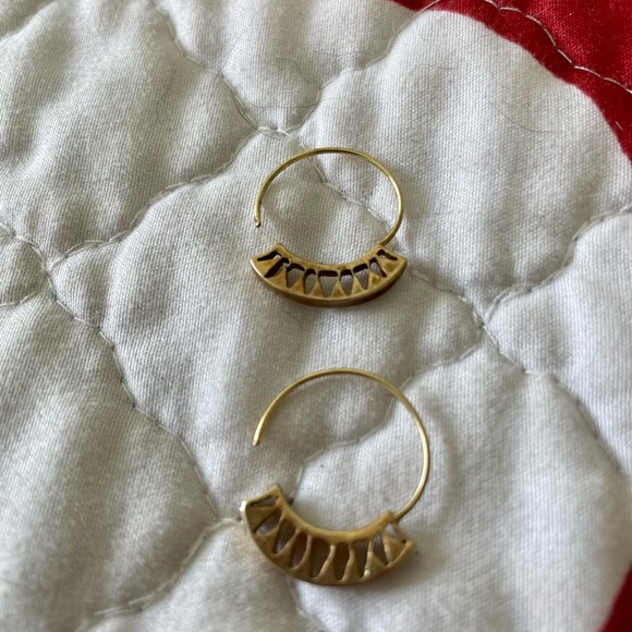 Alex and Ani earrings - Picture 2 of 2